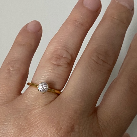 14k gold filled  solitaire ring - Picture 1 of 3